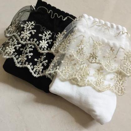 [1 Pack 2pcs ] Kawaii Cute Lace Simple Socks..